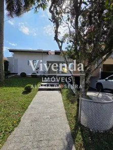 Casa com 3 Quartos para alugar, 340m² no Residencial Morada dos Pássaros-Aldeia da Serra, Barueri