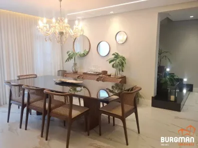 Casa de Condomínio com 4 Quartos à venda, 300m² no Guabirotuba, Curitiba