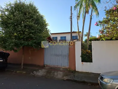 Sobrado com 3 Quartos à venda, 134m² no Cláudia, Londrina