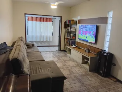 Sobrado com 3 Quartos à venda, 200m² no Jardim Las Vegas, Santo André