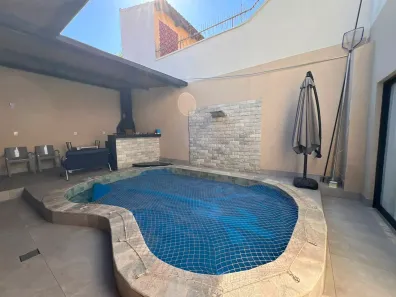 Sobrado com 3 Quartos à venda, 179m² no Jardim América, Goiânia