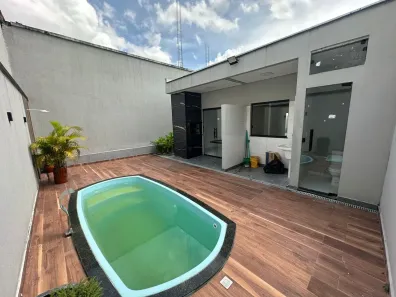 Casa com 3 Quartos à venda, 130m² no Tarumã, Manaus
