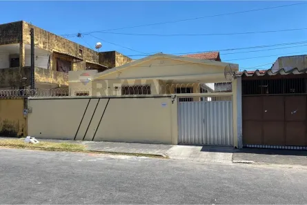Casa com 4 Quartos à venda, 109m² no São Gerardo, Fortaleza