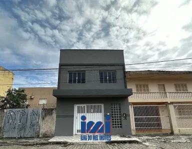 Sobrado com 3 Quartos à venda, 156m² no Centro, Matinhos