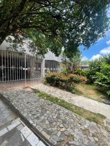 Casa com 4 Quartos à venda, 240m² no Cordeiro, Recife