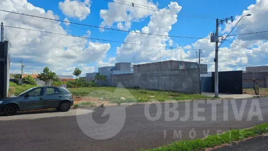 Lote/Terreno à venda, 500m² no Minas Gerais, Uberlândia