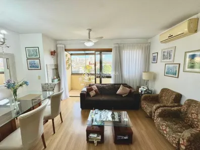 Apartamento com 3 Quartos à venda, 90m² no Passo da Areia, Porto Alegre