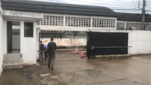 para alugar, 900m² no Jardim Pereira Leite, São Paulo