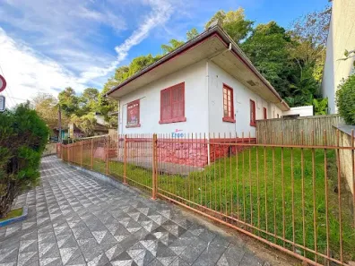 Casa com 1 Quarto para alugar, 213m² no Vila Nova, Blumenau