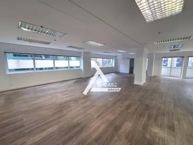 Sala Comercial para alugar, 200m² no Vila Olímpia, São Paulo