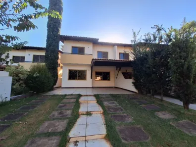 Sobrado com 3 Quartos à venda, 140m² no Jardim Vitória, Goiânia