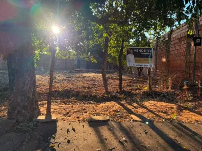 Lote/Terreno à venda, 300m² no Jardim Iguassu II, Rondonópolis