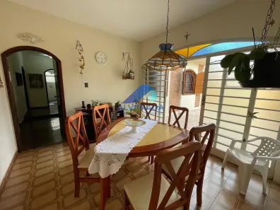 Casa com 4 Quartos à venda, 256m² no Jardim Nova América, São José dos Campos