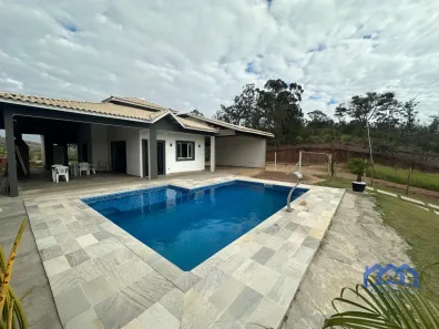 Fazenda/Sítio com 3 Quartos à venda, 1300m² no , Mairinque