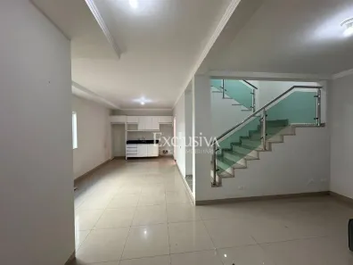 Casa de Condomínio com 3 Quartos à venda, 201m² no Centro, Cambé