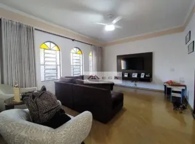 Casa com 3 Quartos à venda, 125m² no Jardim Nova Europa, Campinas