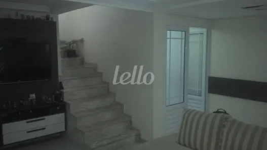 Casa com 3 Quartos para alugar, 220m² no Jardim Independência, São Paulo