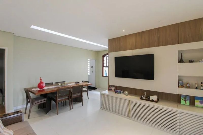 Casa com 4 quartos — Itapoã, Belo Horizonte