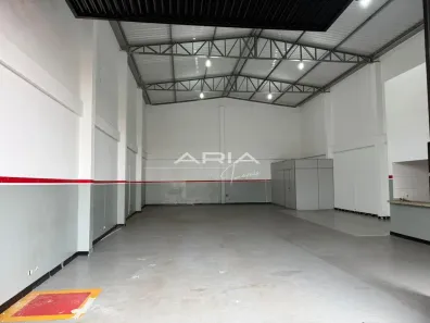Galpão/Depósito/Armazém para alugar, 176m² no Jardim Morumbi, Londrina