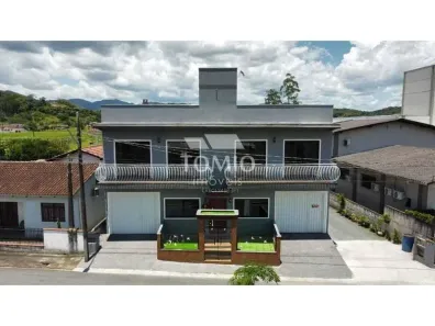 Casa com 2 Quartos à venda, 217m² no Gaspar Grande, Gaspar