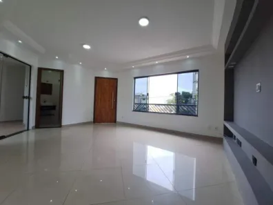 Sobrado com 4 Quartos à venda, 240m² no Parque das Nações, Santo André