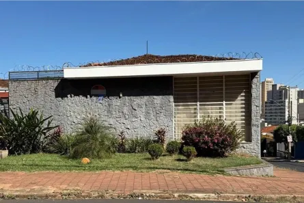 Imóvel Comercial com 3 Quartos para alugar, 245m² no Jardim Macedo, Ribeirão Preto
