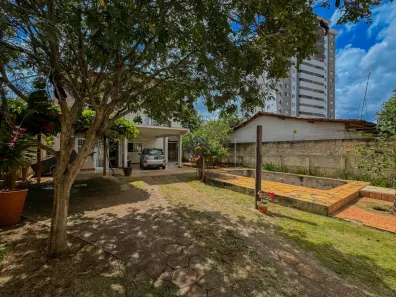 Sobrado com 5 Quartos à venda, 192m² no Parque Amazônia, Goiânia