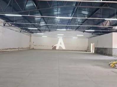 Ponto Comercial para alugar, 960m² no Nossa Senhora Aparecida, Uberlândia
