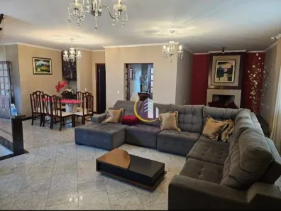 Sobrado com 4 Quartos à venda, 339m² no Adalgisa, Osasco
