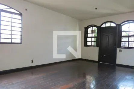 Casa com 6 Quartos à venda, 341m² no Carlos Prates, Belo Horizonte