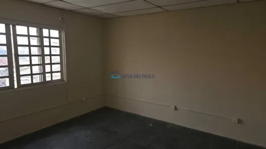 Casa com 2 Quartos para alugar, 60m² no Vila Gumercindo, São Paulo