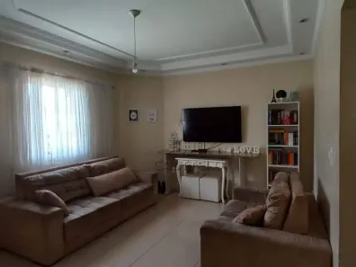 Sobrado com 3 Quartos à venda, 170m² no Cafezal, Londrina