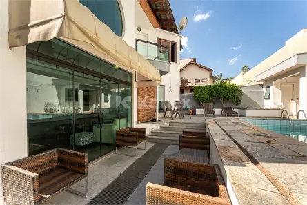 Casa de Condomínio com 4 Quartos para alugar, 305m² no Alphaville, Santana de Parnaíba