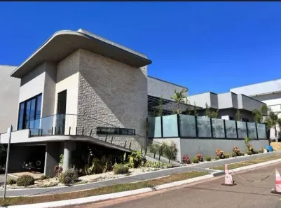 Casa de Condomínio com 4 Quartos para venda ou aluguel, 300m² no Boa Vista, Anápolis