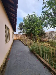 Casa com 2 Quartos à venda, 200m² no centro, Altinópolis