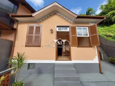 Casa com 3 Quartos à venda, 180m² no Vila Militar, Petrópolis