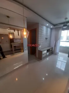 Apartamento com 2 Quartos para alugar, 47m² no Jardim América, Maringá