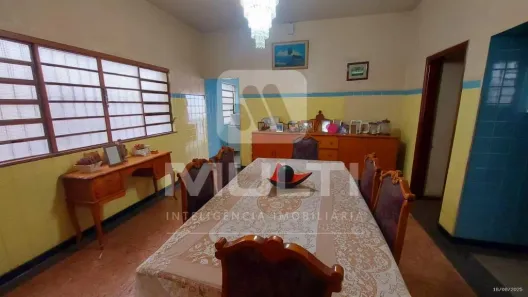 Ponto Comercial com 7 Quartos à venda, 370m² no Centro, Uberlândia