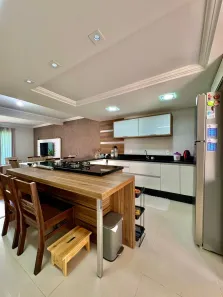 Sobrado com 3 Quartos à venda, 172m² no Velha, Blumenau