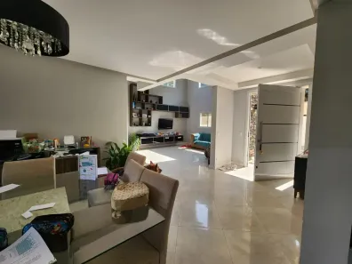 Casa de Condomínio com 4 Quartos para alugar, 420m² no Caraguatá, Mairiporã