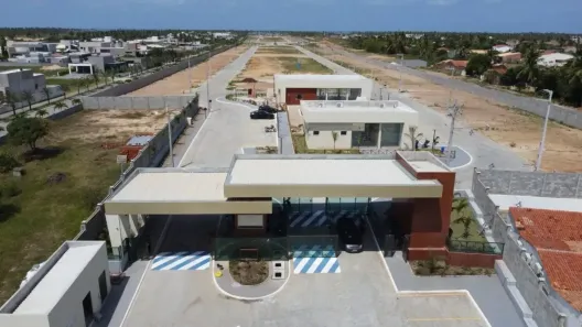 Lote/Terreno à venda, 200m² no Zona de Expansão (Olhos D'Agua), Barra dos Coqueiros