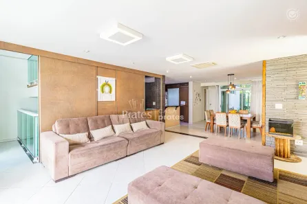 Casa de Condomínio com 4 Quartos para alugar, 306m² no Orleans, Curitiba