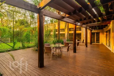 Apartamento com 2 Quartos à venda, 60m² no Três Figueiras, Porto Alegre