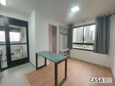 Apartamento com 2 Quartos para alugar, 40m² no Moema, São Paulo