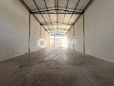 Galpão/Depósito/Armazém para alugar, 335m² no Daniel Fonseca, Uberlândia