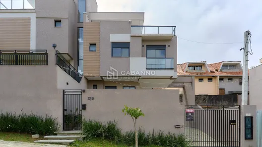 Sobrado com 3 Quartos à venda, 125m² no Vista Alegre, Curitiba