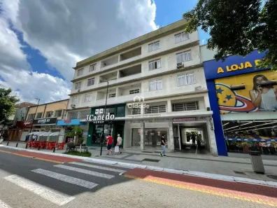 Sala Comercial para alugar, 181m² no Centro, Jaraguá do Sul