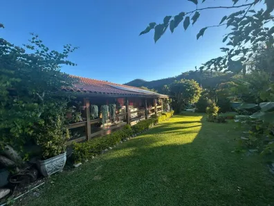 Casa com 2 Quartos à venda, 500m² no Pedro do Rio, Petrópolis