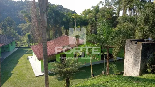 Fazenda/Sítio com 5 Quartos à venda, 11000m² no Barroso, Mogi das Cruzes