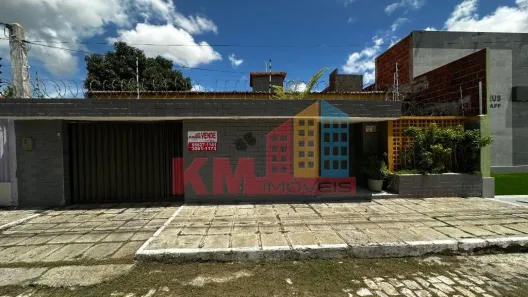 Casa com 3 Quartos à venda, 300m² no Presidente Costa e Silva, Mossoró